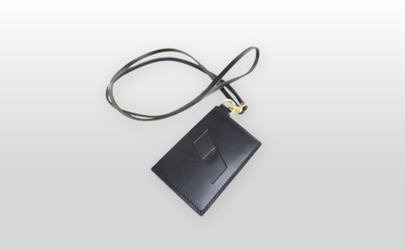 パスケース TAANNERR IC Card Holder ブラック ディープブルー グリーン レッドブラウン キャメル 姫路 レザー ユニセックス ケアクリーム付き 定期入れ カードケース カードホルダー 本革 日本製 職人手づくり ブランド小物 兵庫 兵庫県 姫路市 Green