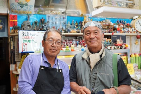 《マツコの知らない世界で紹介！》【飛騨の体験】飛騨の変人・達人・名人をレンタル おっちゃんレンタル まち歩きガイド等 1申込みで1組4名まで[DJ001]