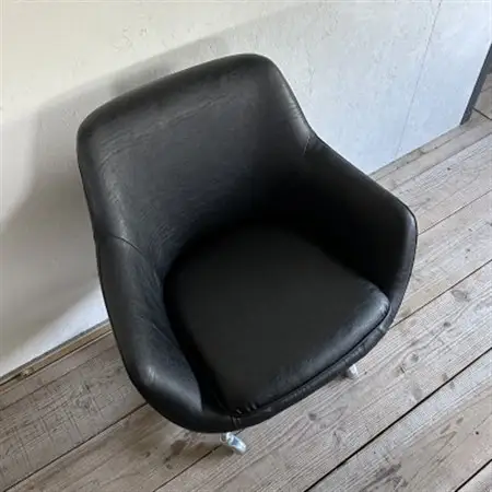 Cosmic Chair(コスミックチェア)キャスター脚 ランド ブラック【SWOF】_雑貨・日用品 椅子・チェア・ソファ 家具・インテリア _【1545573】