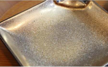 有田焼 mamekozara（Gold・Green）4枚セット【まるふく】食器 器 うつわ 豆皿 小皿 ギフトセット おしゃれ ゴールド 木瓜型 aq043