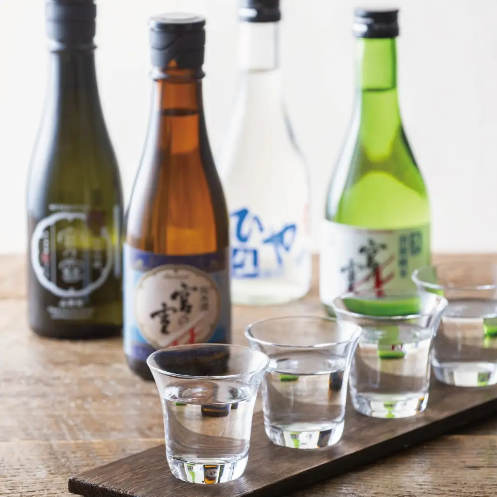 イオンセレクト地酒飲み比べセット（８本セット）イオンリテール【日本酒 お酒 酒 地酒 さけ 宮﨑本店 石川酒造  丸彦酒造 セット 詰め合わせ 詰合せ アソート ギフト 贈答用 自分用 家族用 プレゼント 】
