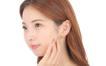 真珠 ピアス 4.0～4.5ミリ K18 アクセサリー パール アコヤ真珠 伊勢 志摩 伊勢志摩 英虞湾 冠婚葬祭 慶事 弔事 結婚式 入学式 卒業式 ギフト フォーマル カジュアル 誕生石 記念日 / 老舗の真珠専門店・高品質アコヤ真珠ゴールドピアス4.0～4.5ミリ（K18）