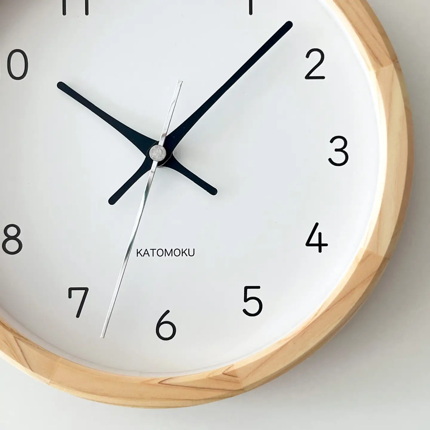 KATOMOKU muku clock 木製掛け時計（ヒノキ）km-130HI