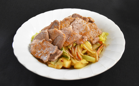 【先行予約・12月発送予定】羊肉 ラム肉 モモ 1kg（200g×5パック）小分け真空パック【青森県三戸町産】
