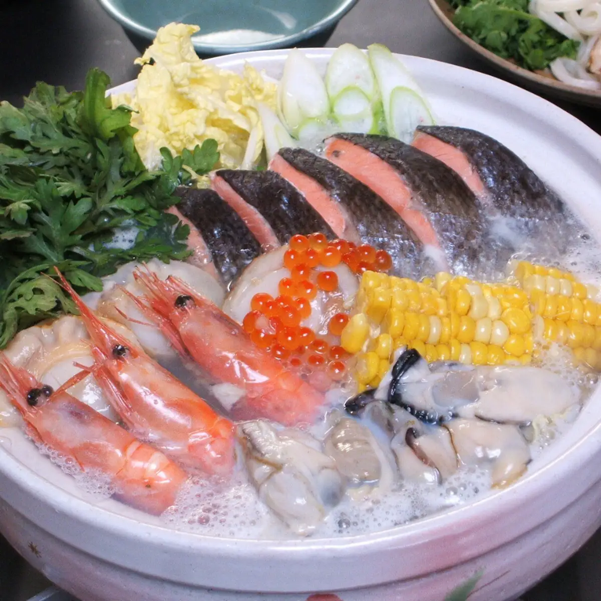 新巻鮭半身切身（2切れ×約5パック）＆いくら醤油漬の詰め合わせ ABB012