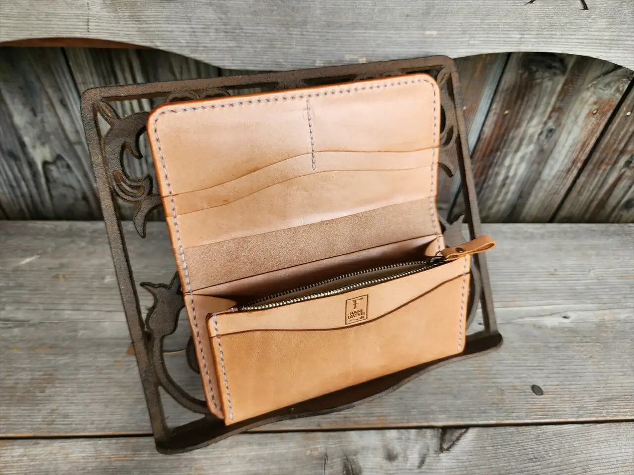 ロングウォレット　Slim(カットワーク) 本革 牛革 財布 [BFAJ124]