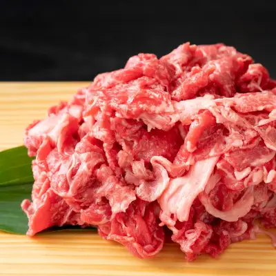 博多和牛A4ランク以上切り落とし 訳あり 1kg（500g×2P）【牛肉 肉 牛 和牛 博多和牛 ブランド牛 切り落とし 訳あり 使いやすい 便利  A4 ランク冷凍 おすすめ 筑前町 ふるさと納税 送料無料 FL023】