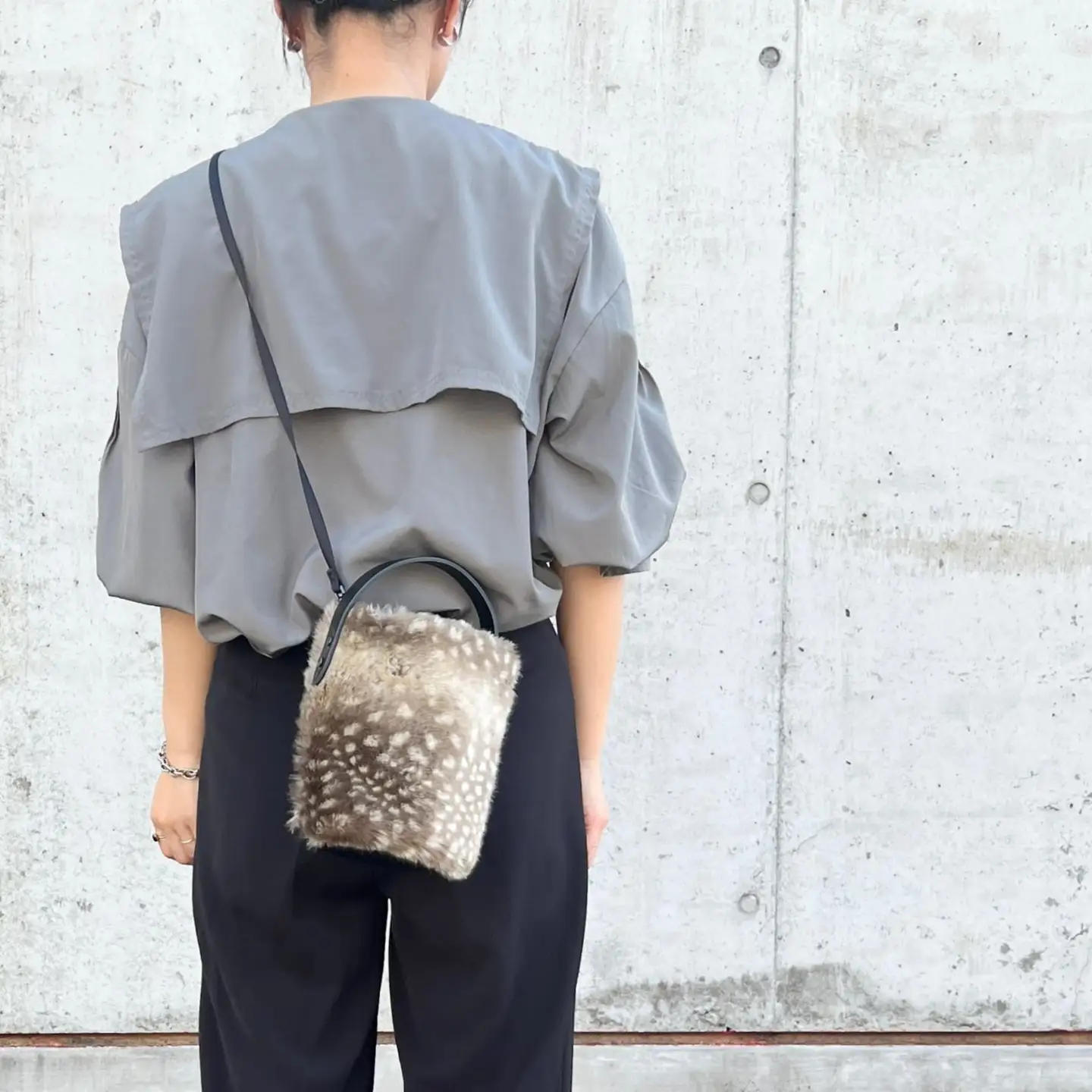 バンビ柄エコファー 2WAYバケツミニバッグ（グレー）CUSTOM BAG Milih 48-003