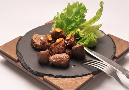 鳥取和牛 ヒレの角切りステーキ （1.2kg） 国産 牛肉 黒毛和牛