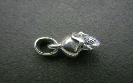 Large skull pendant ラージ スカル ペンダント ｜ ペンダント シルバー シルバー925 スカル ハンドメイド 手作り ペンダント シルバー アクセサリー 髑髏 モチーフ ペンダントトップ ネックレス チャーム ジュエリー アクセ ファッション 人気 シンプル ギフト プレゼント 年末年始 お中元 お歳暮 内祝い 快気祝い