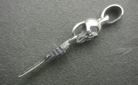 Layer dagger skull pendant ダガー スカル ペンダント ｜ ペンダント シルバー シルバー925 ハンドメイド 手作り アクセサリー 髑髏 モチーフ ペンダントトップ ネックレス チャーム ジュエリー アクセ ファッション 人気 シンプル ギフト プレゼント 年末年始 お中元 お歳暮 内祝い 快気祝い