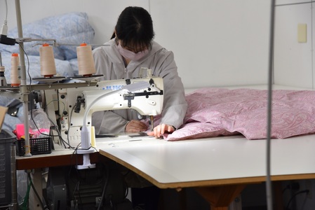《生成》無地_羽毛掛ふとん ホワイトダックダウン85% フェザー15% 充填量 1.0kgシングルサイズ