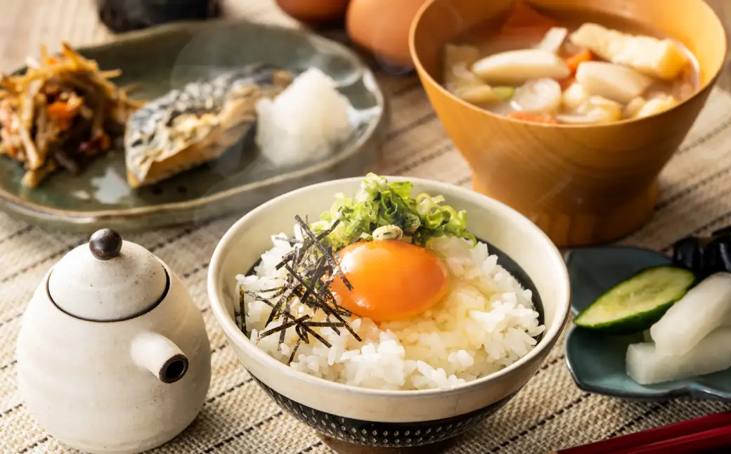 但熊 卵かけご飯セット 2セット 専用たまご24個・米2kg（夢ごこち）・卵かけ醤油2本・かき醤油2本