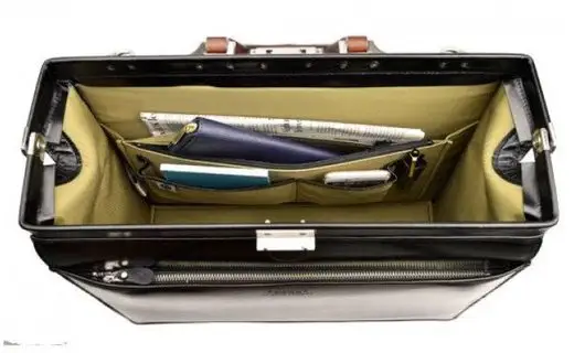 サドル 牛革口開きダレスバッグ 22304-01 ブラック