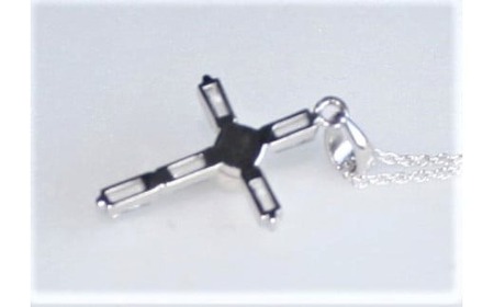 真珠 ペンダント クロス 4mm シルバー 無調色 パール ベビーパール アコヤ アクセサリー ジュエリー 三重県 伊勢志摩 志摩市 プレゼント 贈り物 贈答 人気 クリスマス バレンタイン ホワイトデー カジュアル シンプル / 真珠の里 4mm ベビーパール アコヤ真珠 十字架ペンダント クロスペンダント SILVER 製 キュービックジルコニア