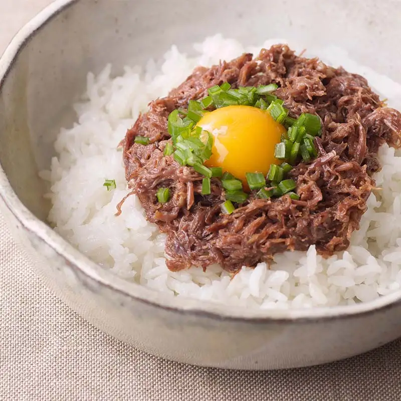 十勝ハーブ牛のコンビーフ白と黒3缶ギフト 北のハイグレード食品 肉 牛肉 缶詰 かんづめ 便利 おつまみ サンドウィッチ 備蓄 長期保存 ストック 保存食 非常食  F6S-428
