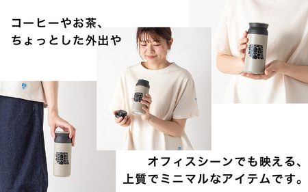 丸や × KINTO TRAVEL TUMBLER 350ml (ホワイト) 【トラベル タンブラー 保温 保冷 ふた付き 蓋付き マイタンブラー コーヒー おしゃれ オフィス キャンプ アウトドア レジャー】 [A-80140_01]