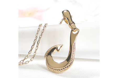 ハワイアン ネックレス K18YG イエローゴールド ダイヤモンド 0.06ct フィッシュフック ペンダント 釣り針 リバーシブル 【f067-k18yg】