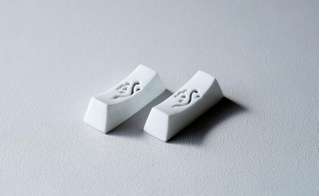 有田焼 雲絵 透かし彫り箸置き 1組 (2個入) 起山窯 co006