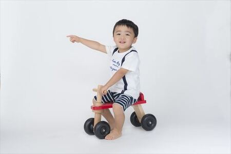 木製おもちゃ マイカー