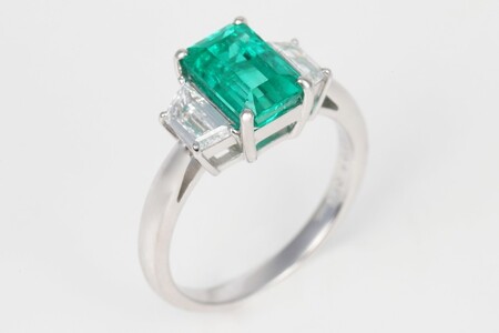 【ふるなび限定】【一点もの】エメラルド（2.10ct）ダイヤモンドプラチナリング　R123　K06146-H　FN-Limited-SP