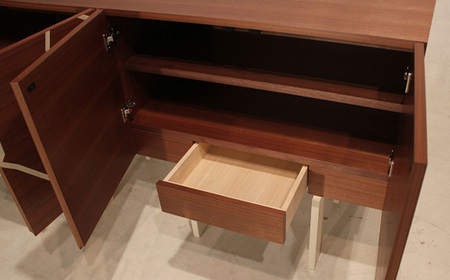 Fantastique Cabinet Dark ／ 家具 キャビネット ファンタスティック オリジナル家具 ブランド MATSUOKA マツオカ 松岡家具製造 高級感 上質 エレガント ラグジュアリー ワンランクアップ 洗練 ディテール 広島県 No.1145-02