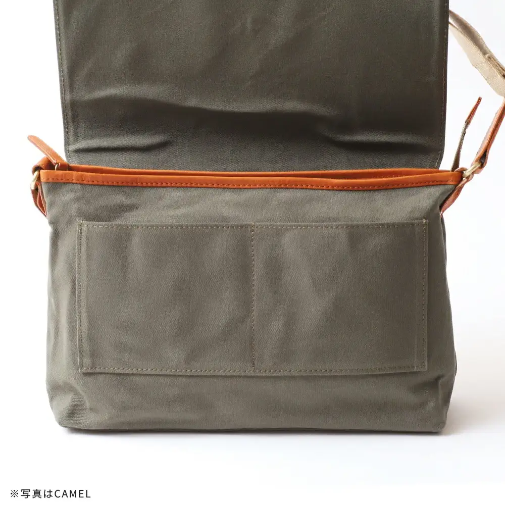 牛革かぶせ×帆布 横型ショルダーバッグ　キャメル　【12203-0375-4】