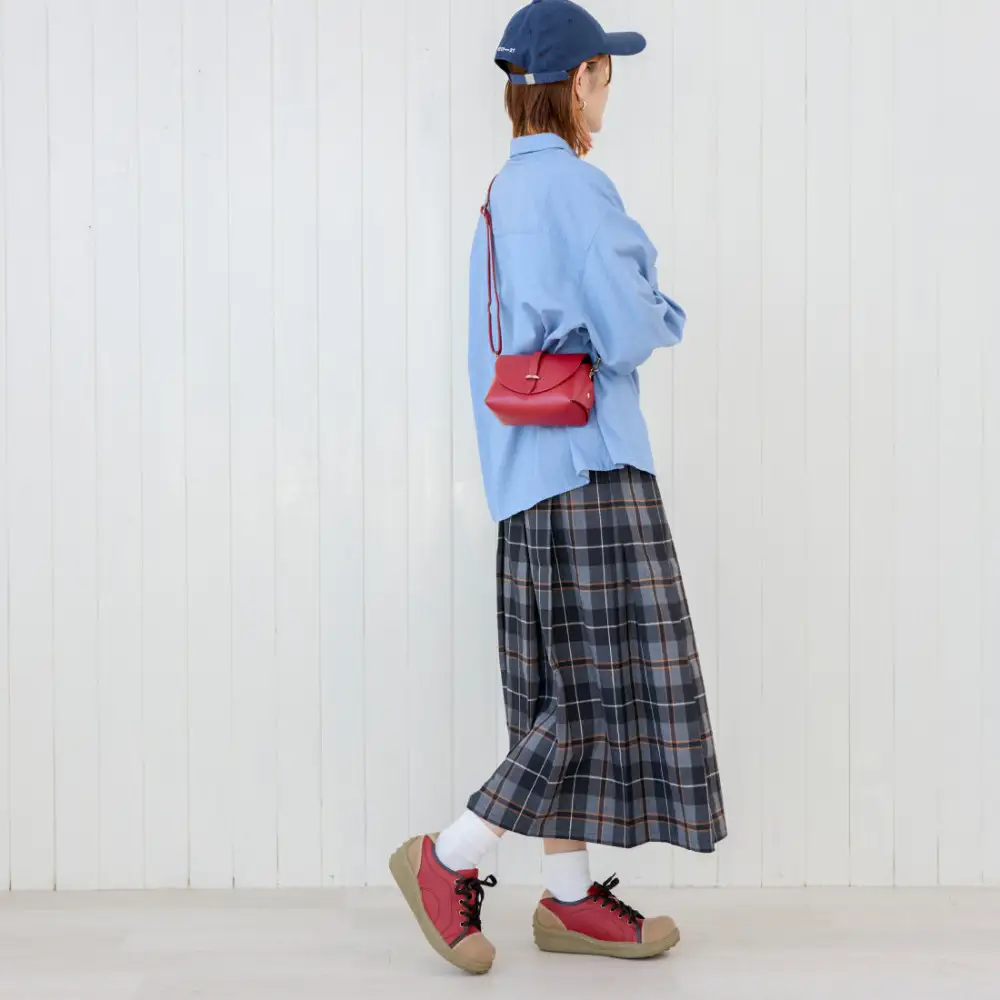ポルカ｜レッド  XL【39】(25.0cm) レディース スニーカー 幅広 甲高 外反母趾 ゆったり 3E 大人気 厚底 靴★