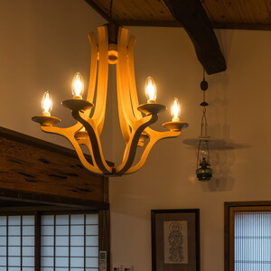 木のシャンデリア マホガニー LED電球付き｜照明 ランプ インテリア 家具 工芸品 栃木県 塩谷町