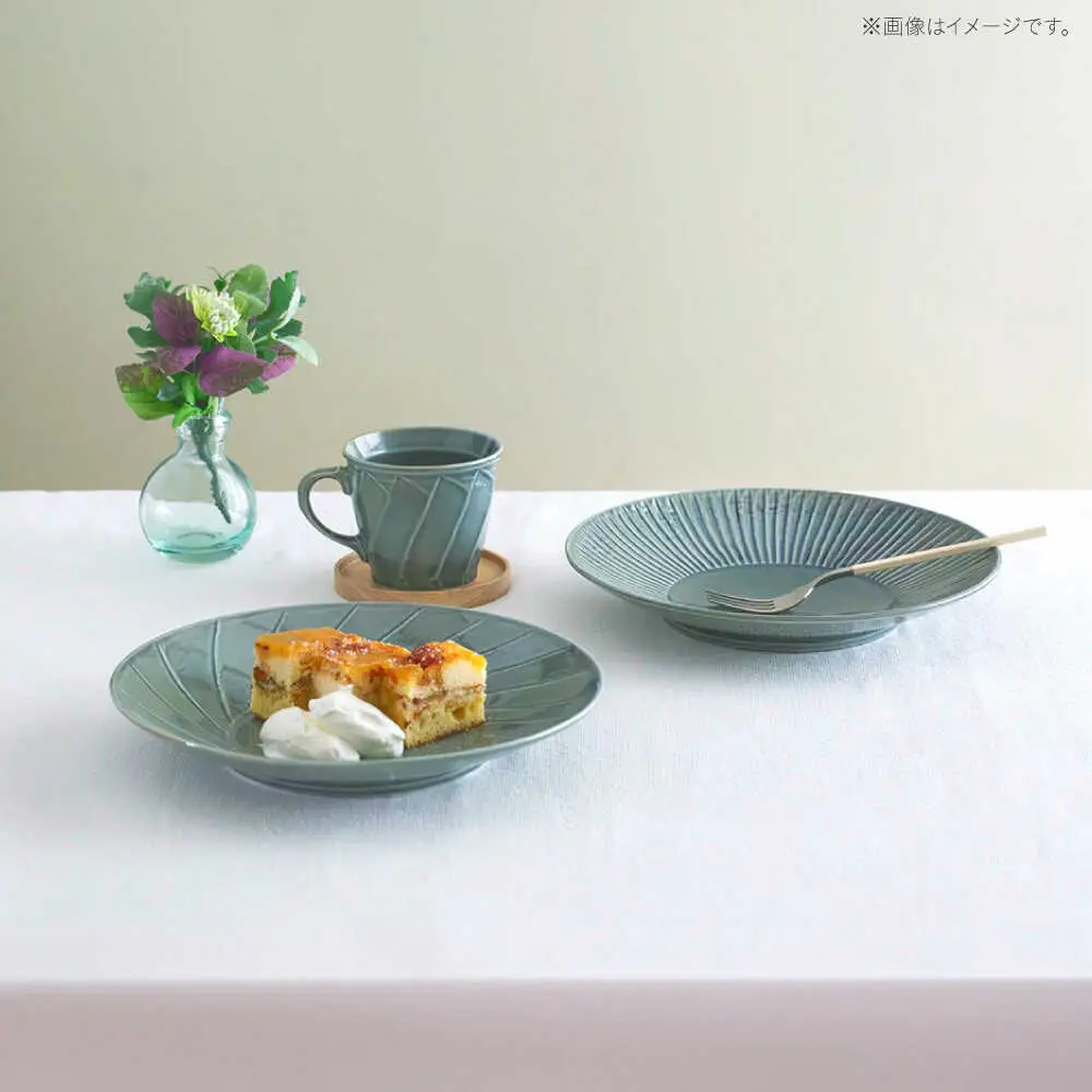 【波佐見焼】彫刻紋 藍墨 24cm皿 〈斜め彫〉2点セット【西海陶器】[OA523]