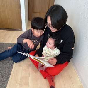 [定期便／12ヶ月 (全12回)] 赤ちゃん (0歳児) 向け絵本セット《絵本講師有資格者が厳選 毎月1冊届く》子育て 育児 [0907]