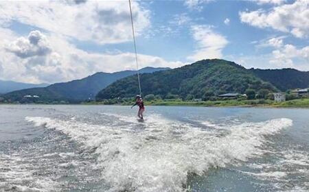 [体験チケット] ウェイクボード 1名 レンタル 15分【マリンショップBUZZ】 マリンスポーツ アクティビティ 海遊び 水上レジャー 利用券 アウトドア 海水浴 九州 大分県 ＜163-007＞