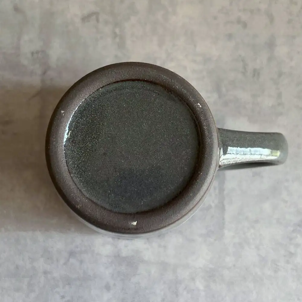 【瀬戸焼】 マグカップ (黒) 2個 水玉つなぎ 【カネ三商店】 / 食器 マグ コーヒーカップ ギフト / 瀬戸市[BBDD064]