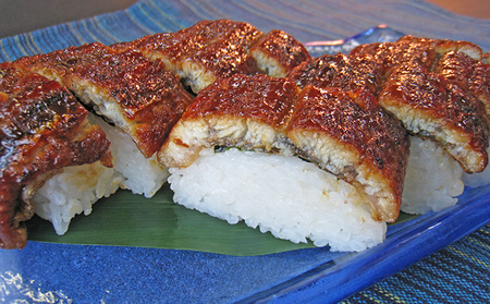 国産鰻丸ごと一匹使用！『うなぎ箱寿司』 お寿司 魚貝類 加工食品 