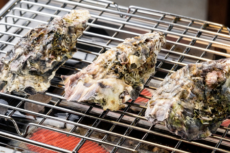 広島県大竹市玖波産 カキ小屋くばおうお食事券＜60分食べ放題＋バケツ詰め放題＞1名様 [2381]