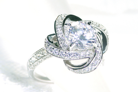 【鑑定書付】Pt950 センター 大粒1.4カラット【H-SI2-Good】ダイヤモンド リング【2.4ct】 CSR0224-pt SWAV074