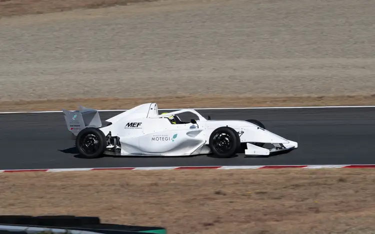 純国産 入門 フォーミュラ 『MEF』 | イケヤフォーミュラ 車 フォーミュラカー サーキット レース ※沖縄・離島への配送不可