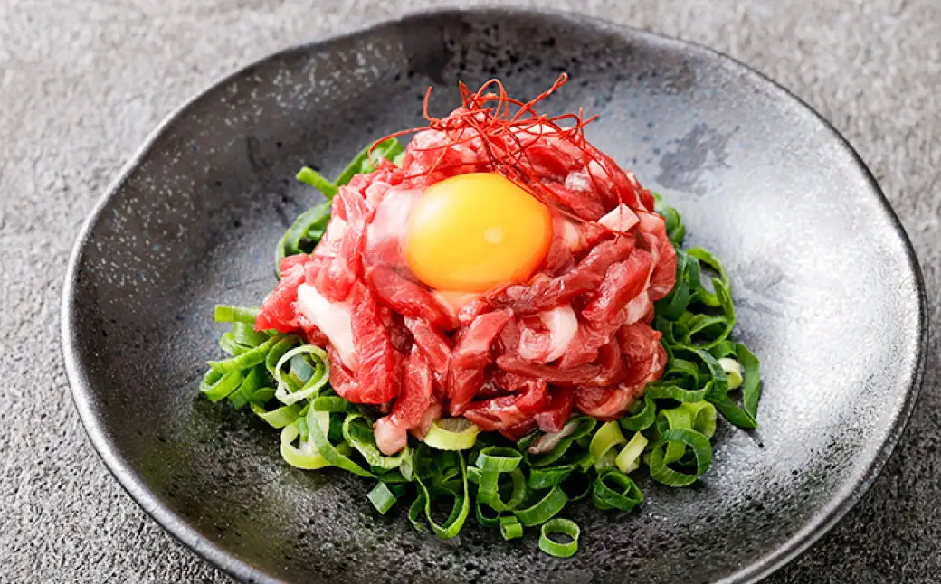 国産 ユッケ 馬刺し 約400g ユッケのたれ付き 馬刺 馬肉 馬 ニク 肉 お肉 にく 晩酌 オツマミ つまみ 冷凍