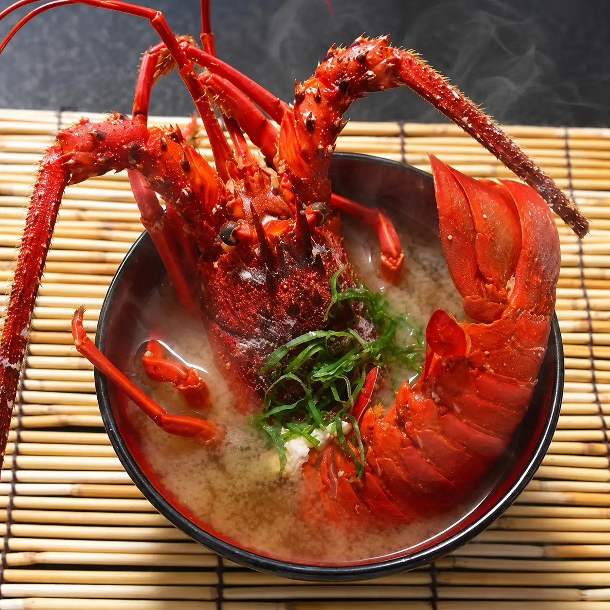 【ふるさと納税】 【活きた状態で発送！】 伊勢海老 紀州 400g以上 / エビ 伊勢 海鮮 和歌山 1尾 ～ 2尾 ※9月中旬～10月下旬に順次発送 ※北海道・沖縄・離島への配送不可 【eiw222-yura-300】