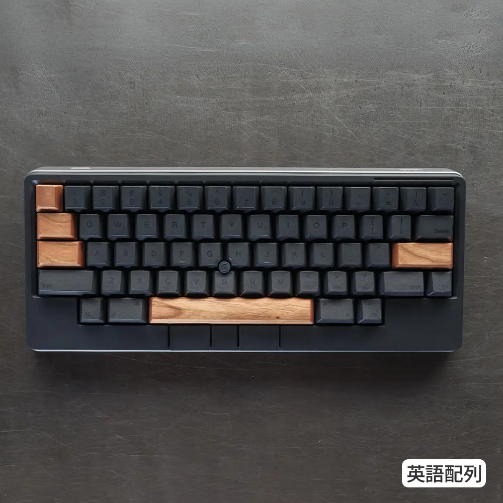 HHKB Studio専用 木製キートップ 英語配列 ブラックチェリー ／ HHKB Studio キートップ 木製キーボード ブラックチェリー 無垢材 キーキャップ 経年変化 カスタムキーボード 静音タイピング 打鍵音改善 タイピング快適化 手触り デスク環境 おしゃれガジェット ナチュラル素材 日本製 精密加工 ハンドメイド 広島県 No.1229-01