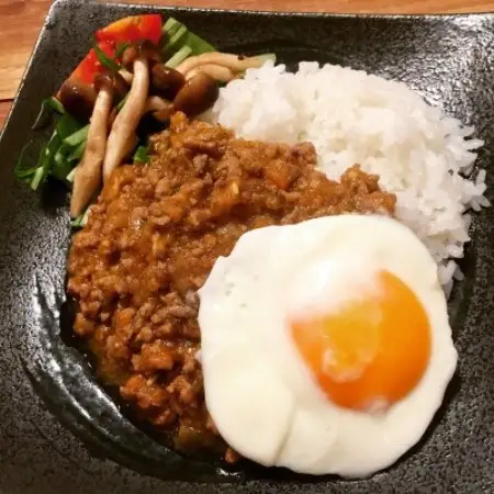 30種のスパイスを使用　国立薬膳カレールー　300g×10パックセット　小麦粉・ラード不使用【1584743】