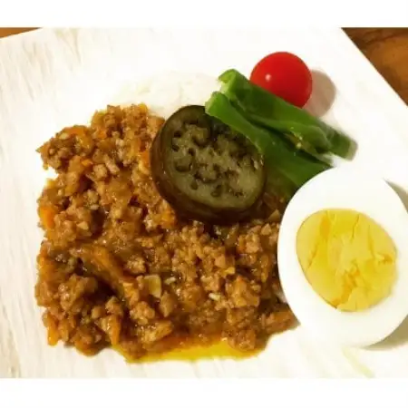 30種のスパイスを使用　国立薬膳カレールー　300g×5パックセット　小麦粉・ラード不使用【1594656】