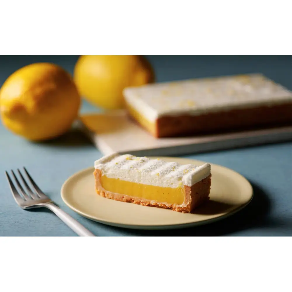 自家製 タルト・オ・シトロン・ムランゲ (4号相当)冷凍 Tarte au citron et meringue à la crème chantilly｜ア・ターブル！