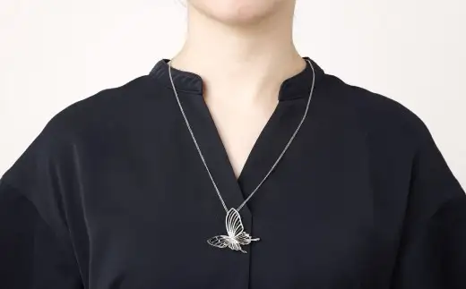 プラチナ950ダイヤモンド蝶モチーフペンダント 0.35ct ／ 60cm (12371100239) [21470823]