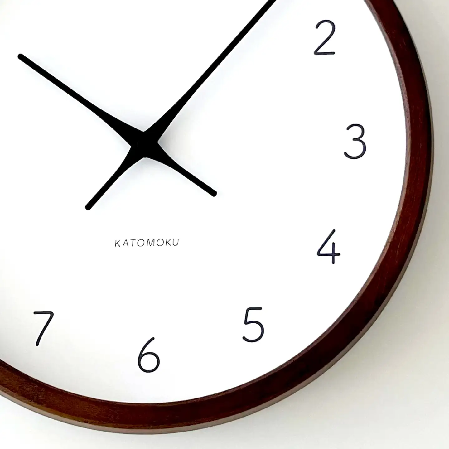 KATOMOKU muku clock 7 ≪km-60BRRC≫木製掛け時計(ブラウン/電波スイープムーブメント(連続秒針))【R7440】