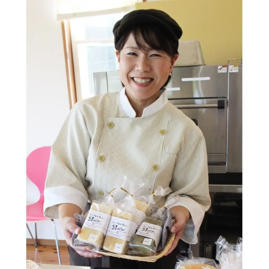 N910  【全3回定期便】グルテンフリープレミア米粉食パン結パン定期便　株式会社ＦフィールDoむすび