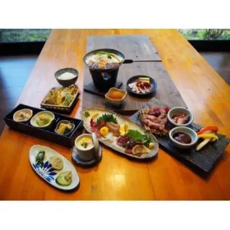 頂(itadaki)ファミリープラン 大人2名子供2名 1泊2食付き宿泊券【1733960】