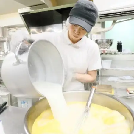 遠野アルプスチーズケーキ 1個 / グリーンケア 多田自然農場【配送不可地域：離島】【1578850】