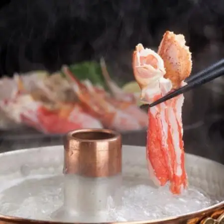 ひと口サイズで食べやすい 本ずわい蟹むき爪下 2kg(1kg×2)【配送不可地域：離島】【1750010】
