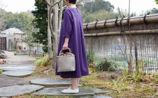 優美な佇まい 網代編み竹のハンドバッグ